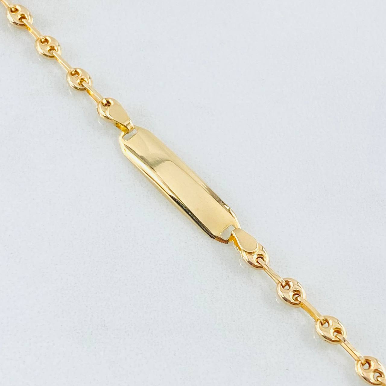 Pulso Bebé GC Placa 2.25gr / 6 in / Oro Amarillo 18K ©