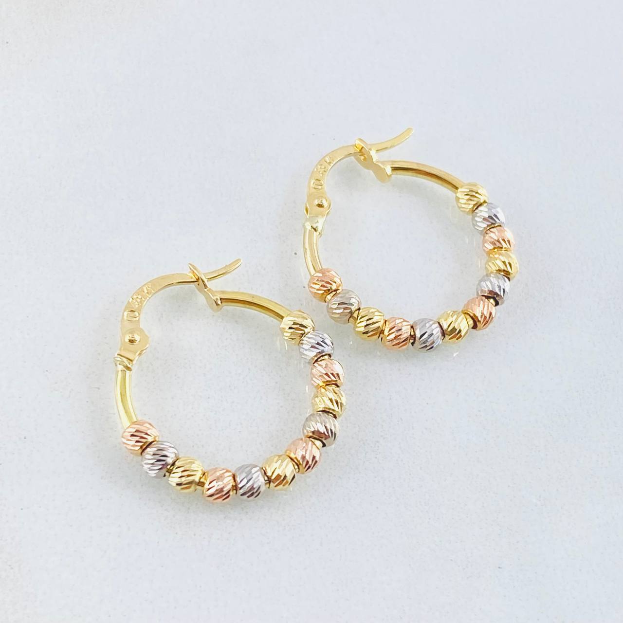 Diamond Cut Hoop Earrings Beads 1.8 g / 3/4 in Three Golds 18K