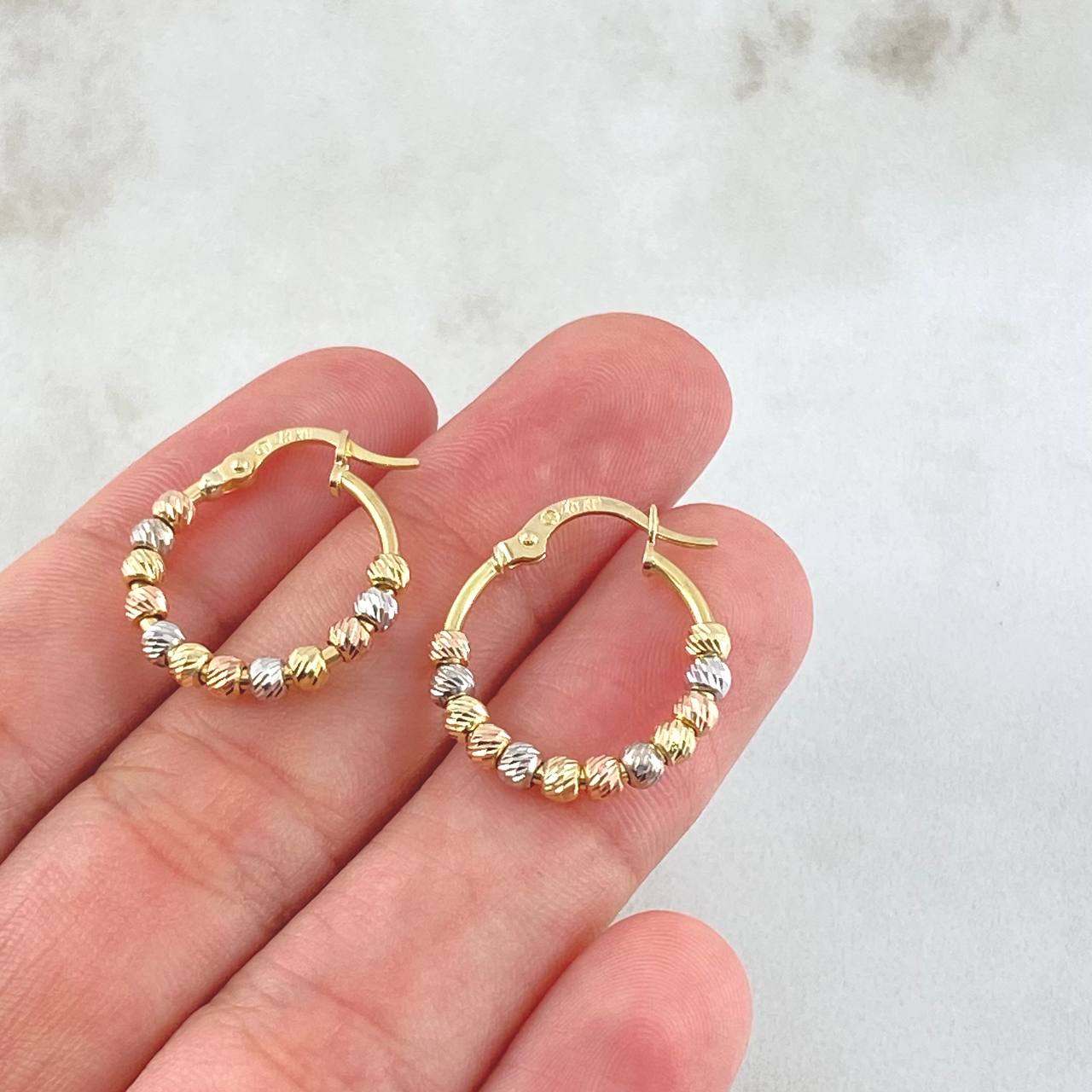 Diamond Cut Hoop Earrings Beads 1.8 g / 3/4 in Three Golds 18K