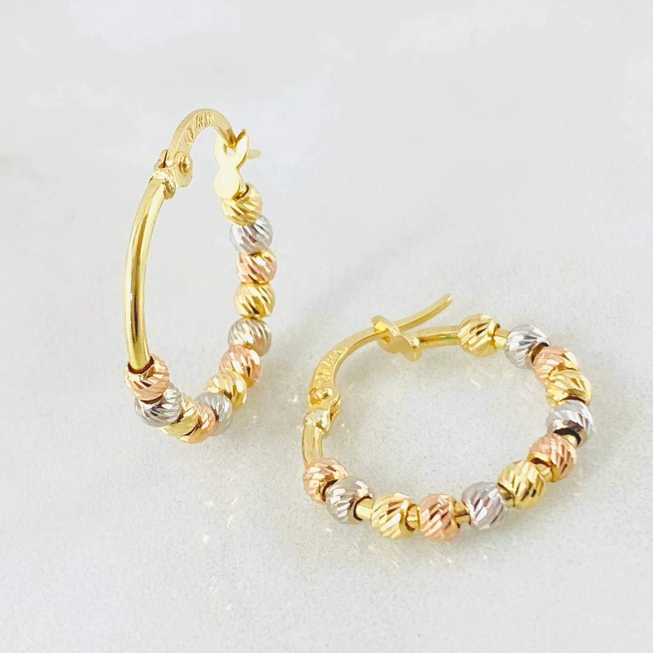Diamond Cut Hoop Earrings Beads 1.8 g / 3/4 in Three Golds 18K