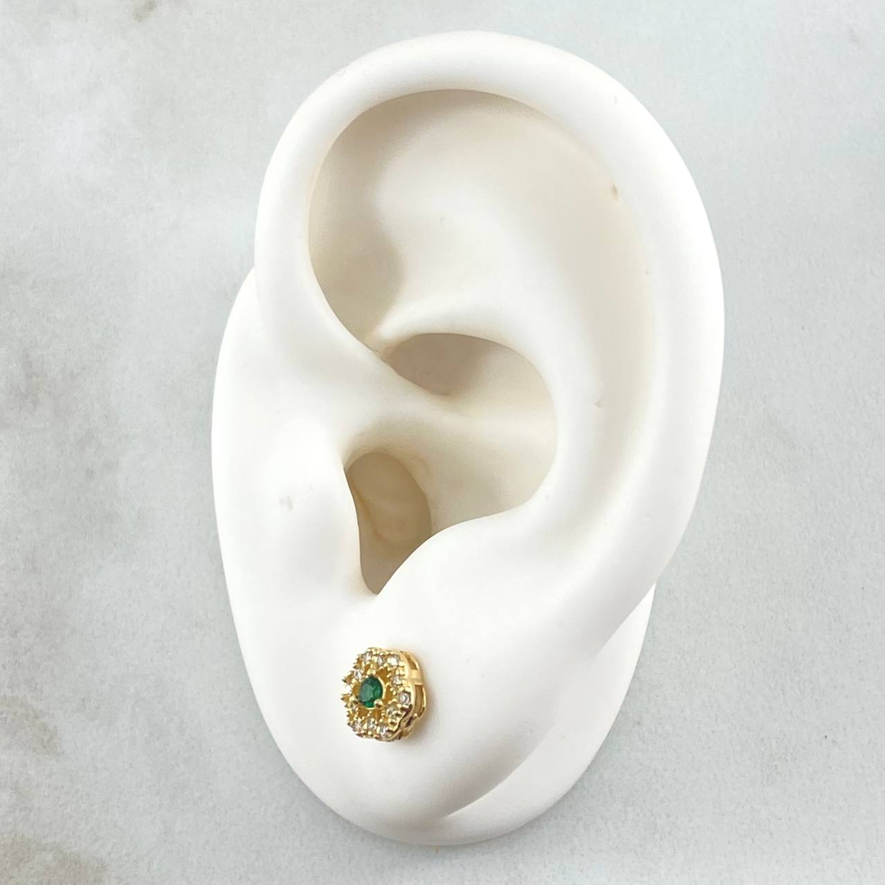 Topos Flor Circular 1.75gr / 6.7mm Broche Mariposa Circones Blancos Verde Oro Amarillo 18K ©