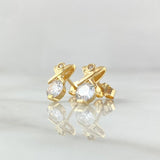 Stud Earrings Crossed Delta 2.3gr / 1.1cm / Lobster Claw Butterfly White Zirconia 18K Yellow Gold ©
