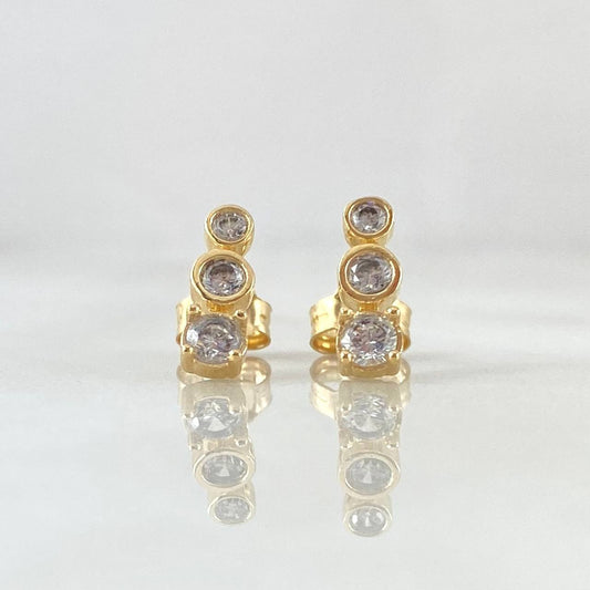 Topos Hilera Triple Doble Bisel 1.9gr / 1cm / Broche Mariposa Circones Blancos Oro Amarillo 18K ©