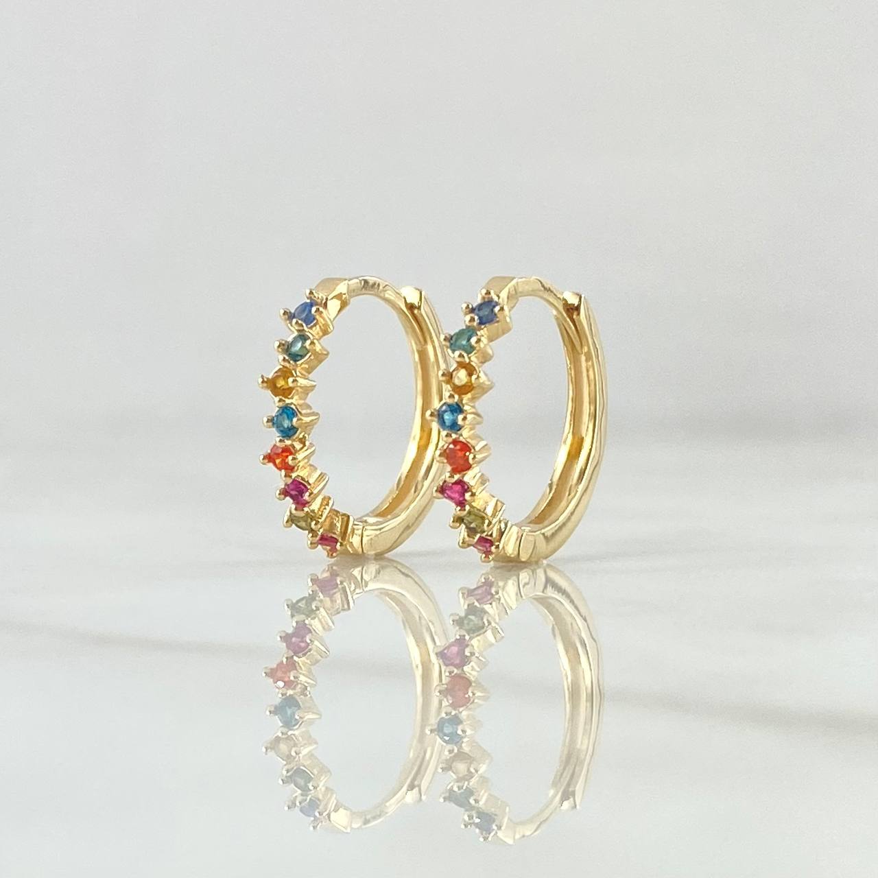 Hoop Earrings Smooth Basteado Hoop 2.7gr / 1.5cm / Multicolor Zircons 18K Yellow Gold ©