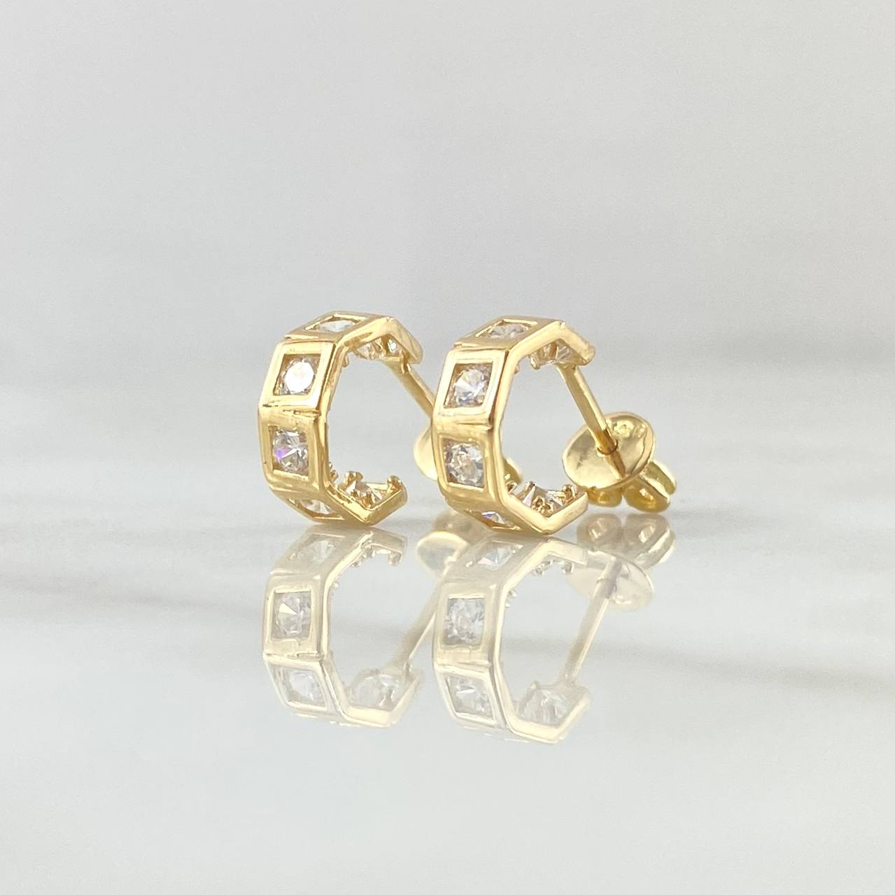 Topos Carril Basteado Segmentado 2.15gr / 9mm Broche Mariposa Circones Blancos Oro Amarillo 18K ©