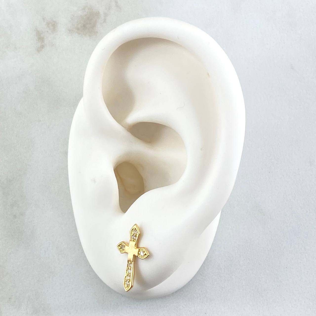 Topos Cruz Espada 1.35gr / 1.3cm / Circones Blancos Oro Amarillo 18K ©