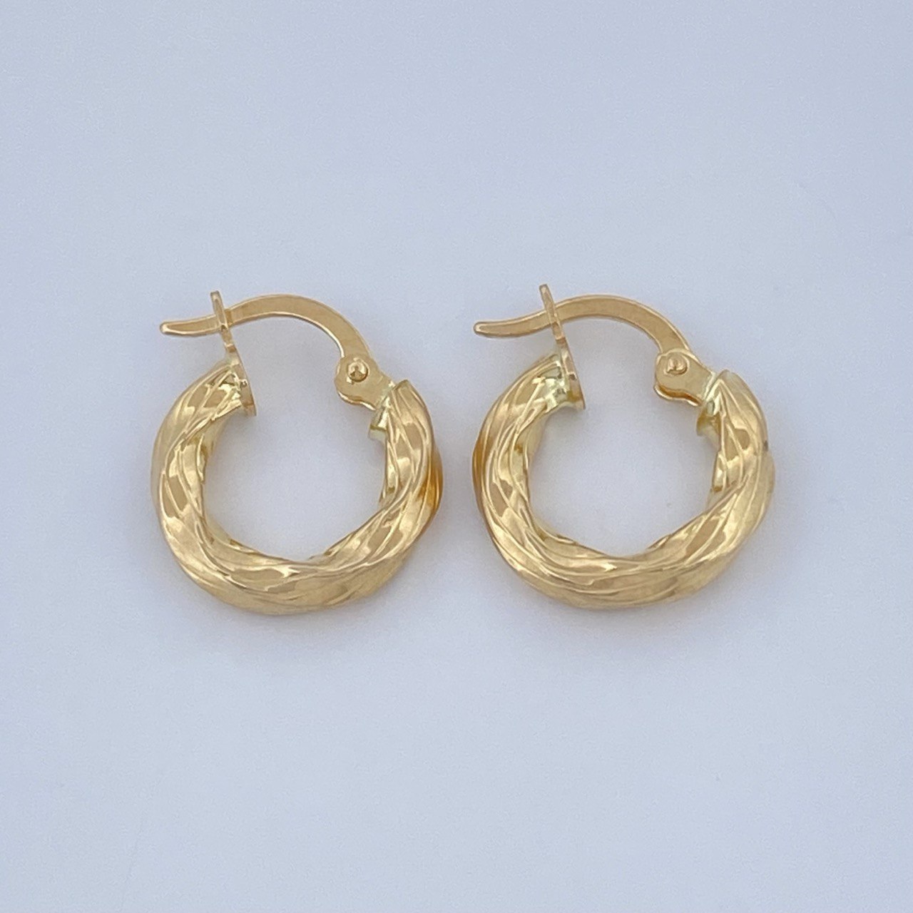 Candongas Isis 1.45gr / 3/4 in / Oro Amarillo 18K &