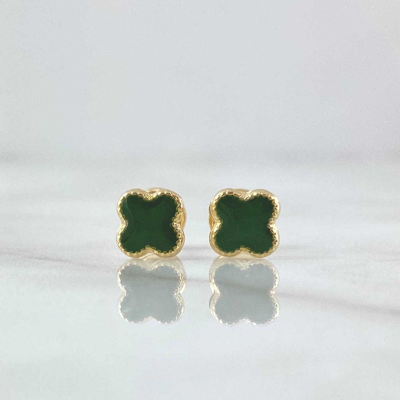 Stud Earrings Clover 1gr / 6mm Dotted Edge Green Resin 18K Yellow Gold ©