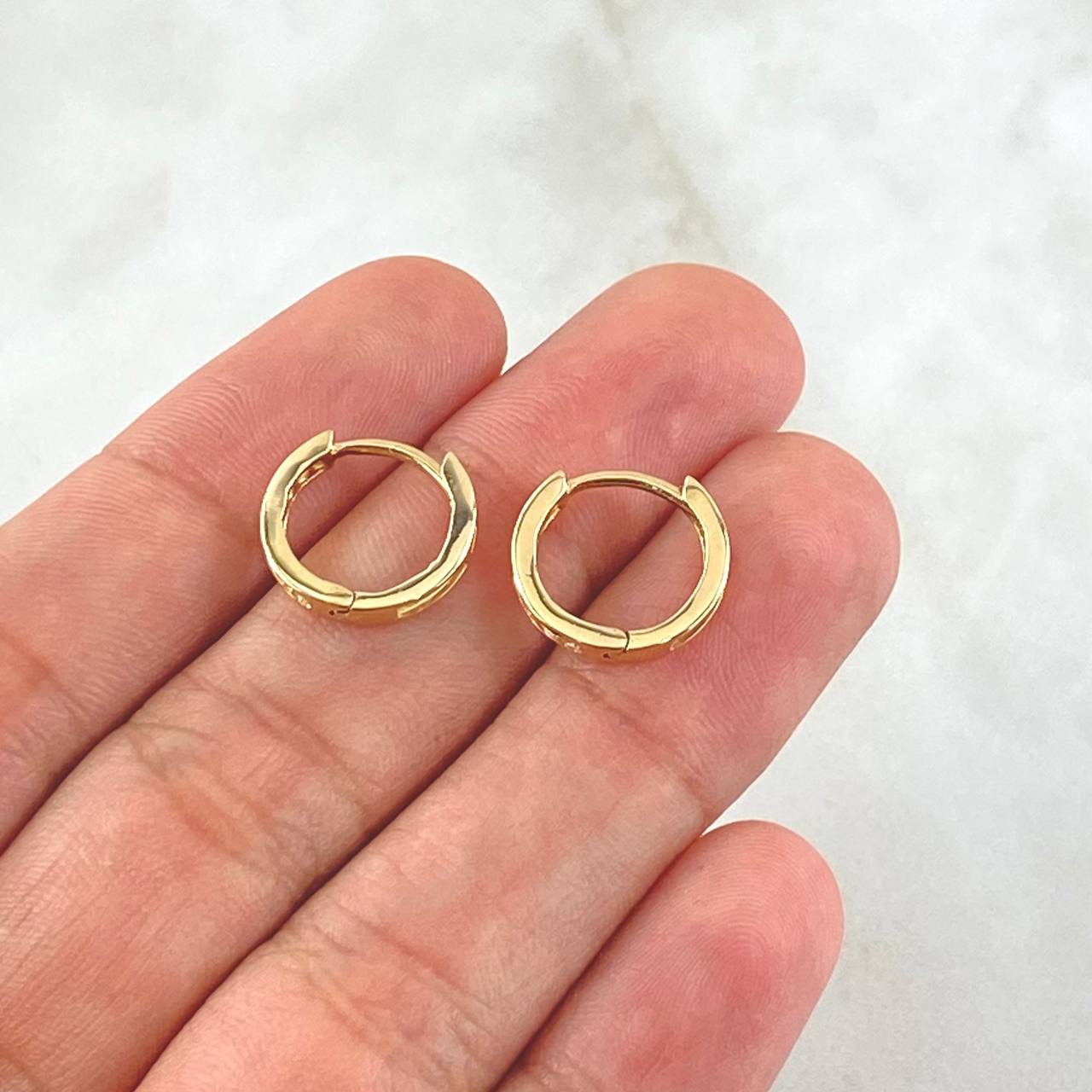 Candongas Carril 1.8gr / 1.3cm / Circones Blancos Oro Amarillo 18K