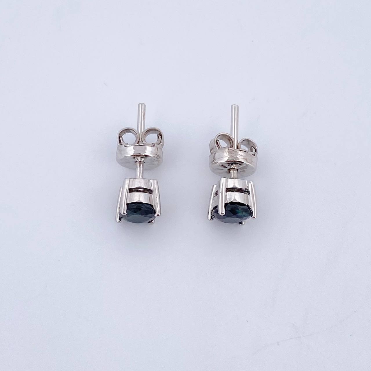 Stud Earrings Four Claws 1.6gr / Sapphires 1.06 Qts 18K White Gold (Jewel) &