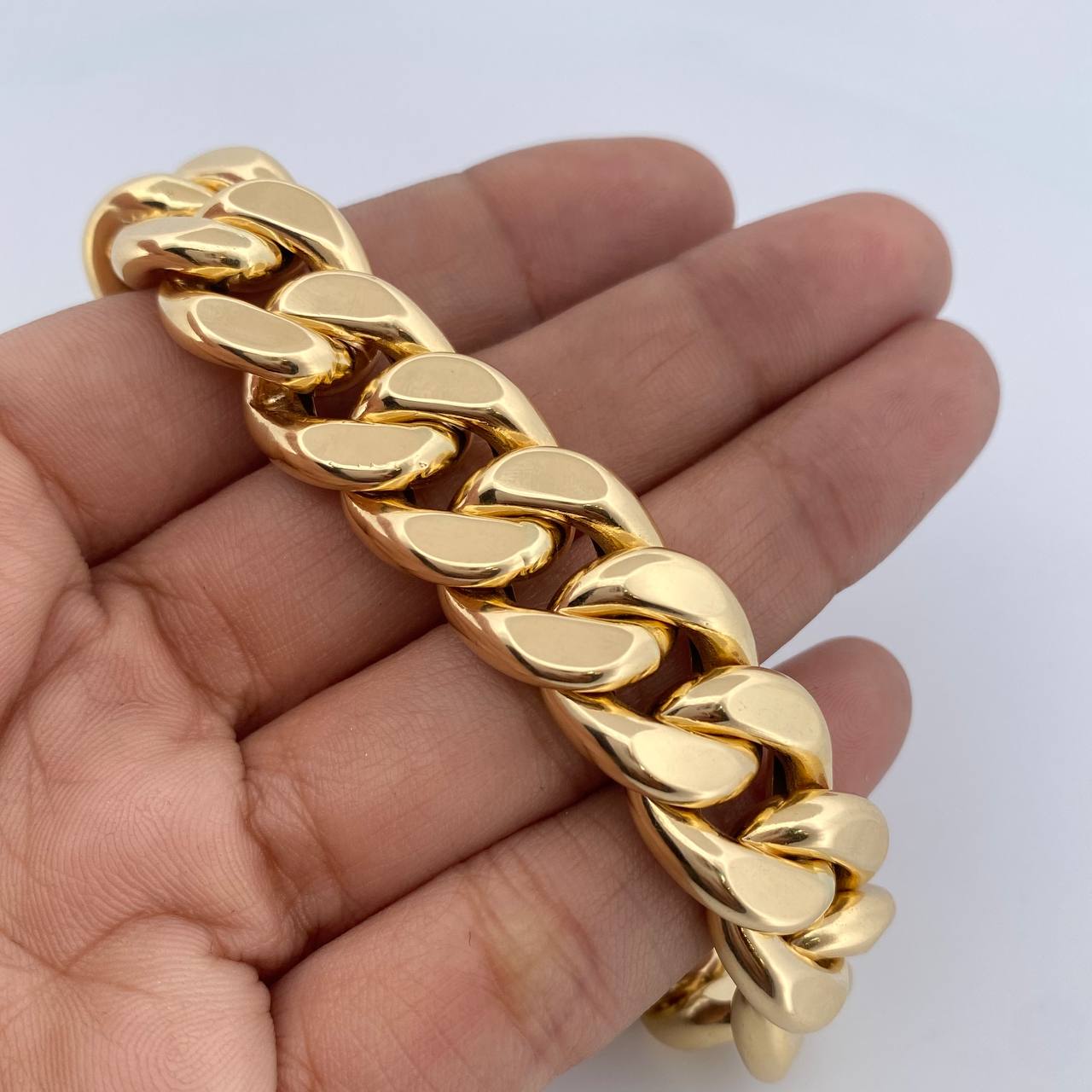 Cuban Links Bracelet 24.05gr / 20.8cm / 15.6mm Yellow Gold +3 18K &