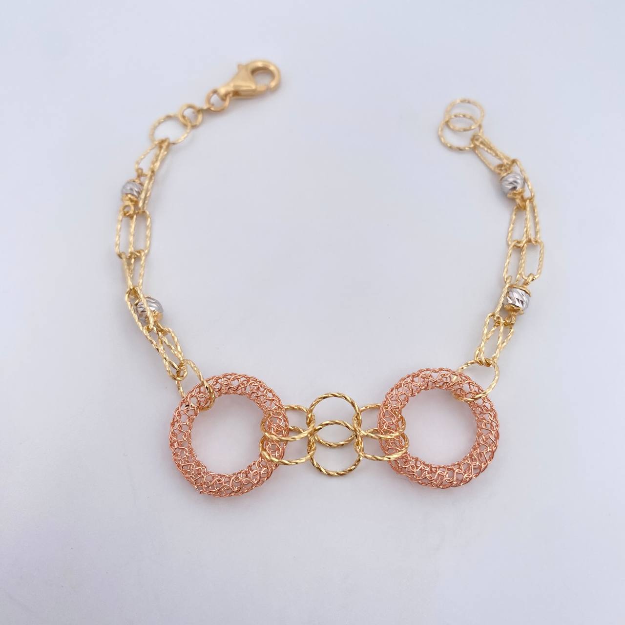 Pulso Aros 6.65gr / 18.9cm / 4.45mm Bolas 4mm Diamantadas Tres Oros +3 18K &