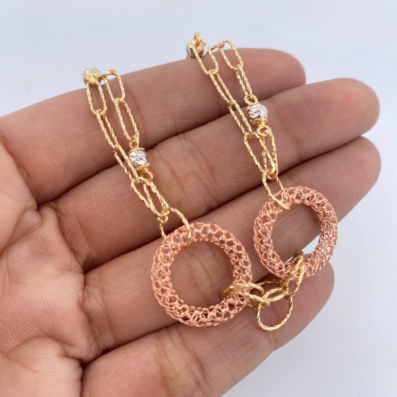 Pulso Aros 6.65gr / 18.9cm / 4.45mm Bolas 4mm Diamantadas Tres Oros +3 18K &