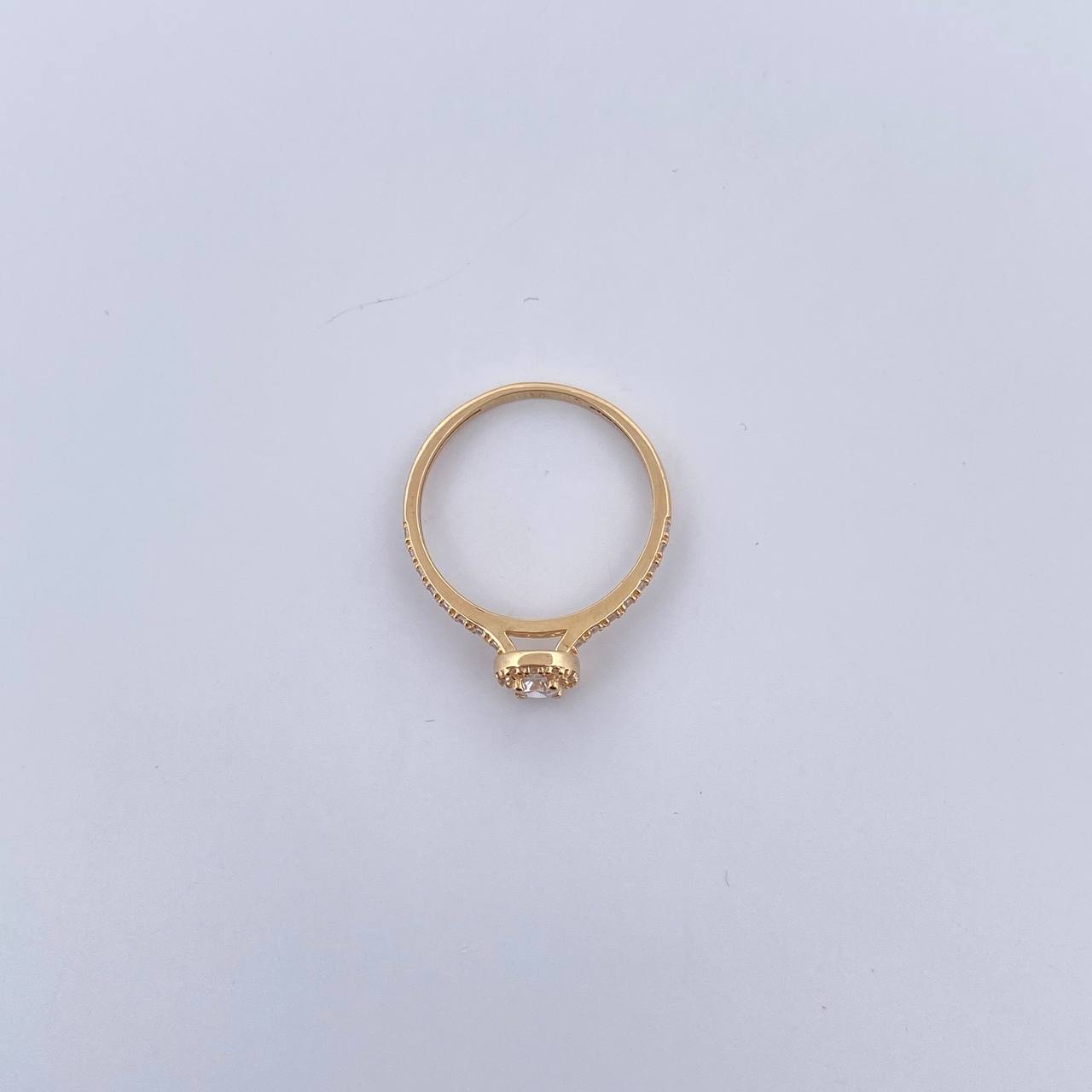 Square Halo Ring 2.1gr / Size 7 1/4 / White Zircons 18K Yellow Gold &
