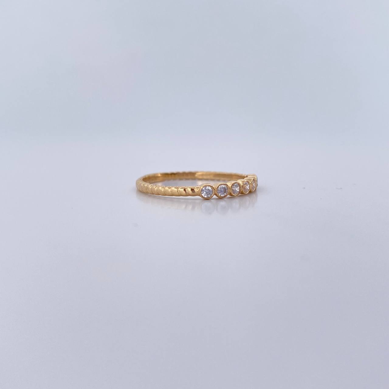 Ring Circles 1.5gr / Size 7 / White Zircons 18K Yellow Gold &