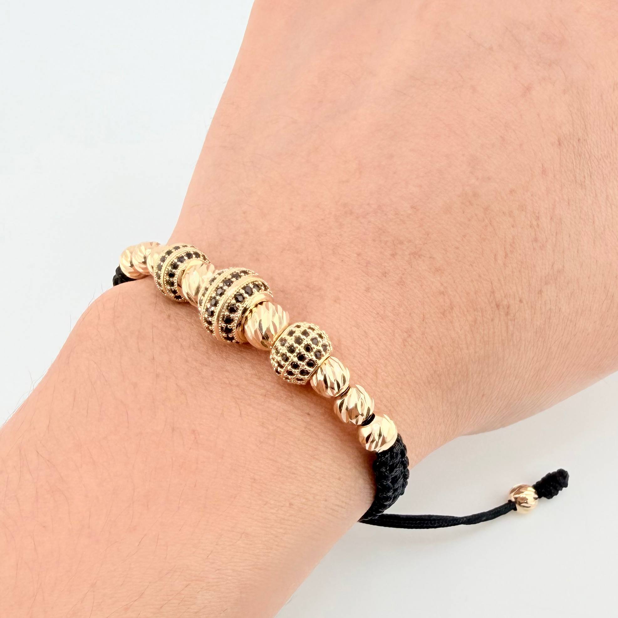 Pulsera Negra Trío De Fuego Bolas Diamantadas10und 6.75gr / 5mm-6mm Oro Amarillo 18K *