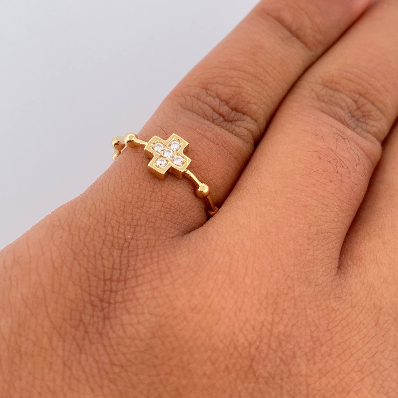 Cross Ring 2.2gr / T6 / White Zircon Spheres 18K Yellow Gold &