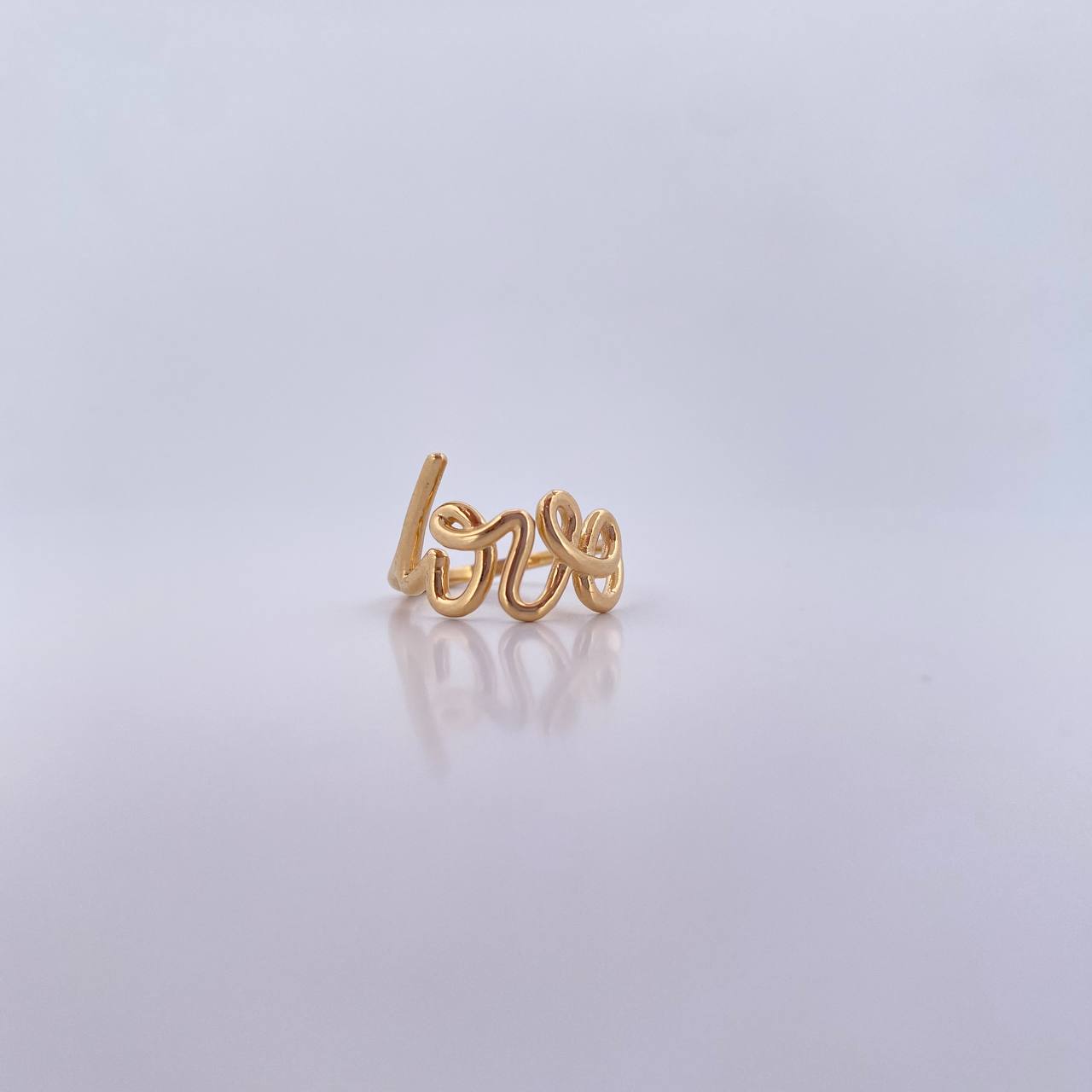 Love Ring 2.7gr / Size 6 / Smooth 18K Yellow Gold &