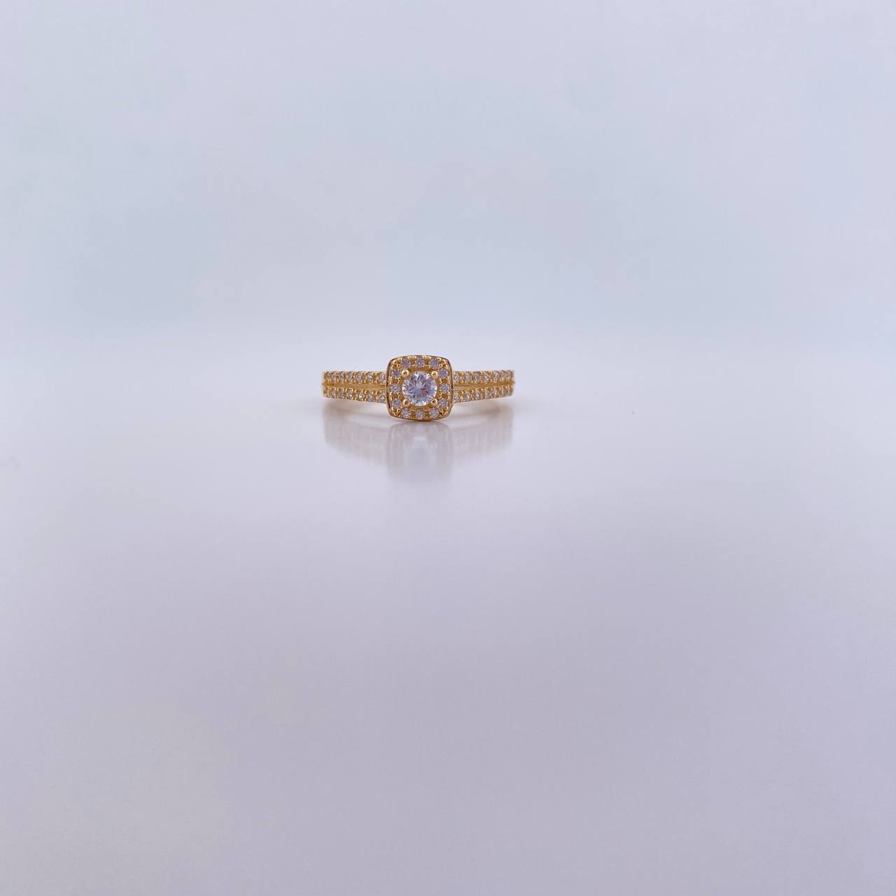 Square Halo Ring 2.6gr / Size 7 1/4 / Double Row White Zirconia 18K Yellow Gold &