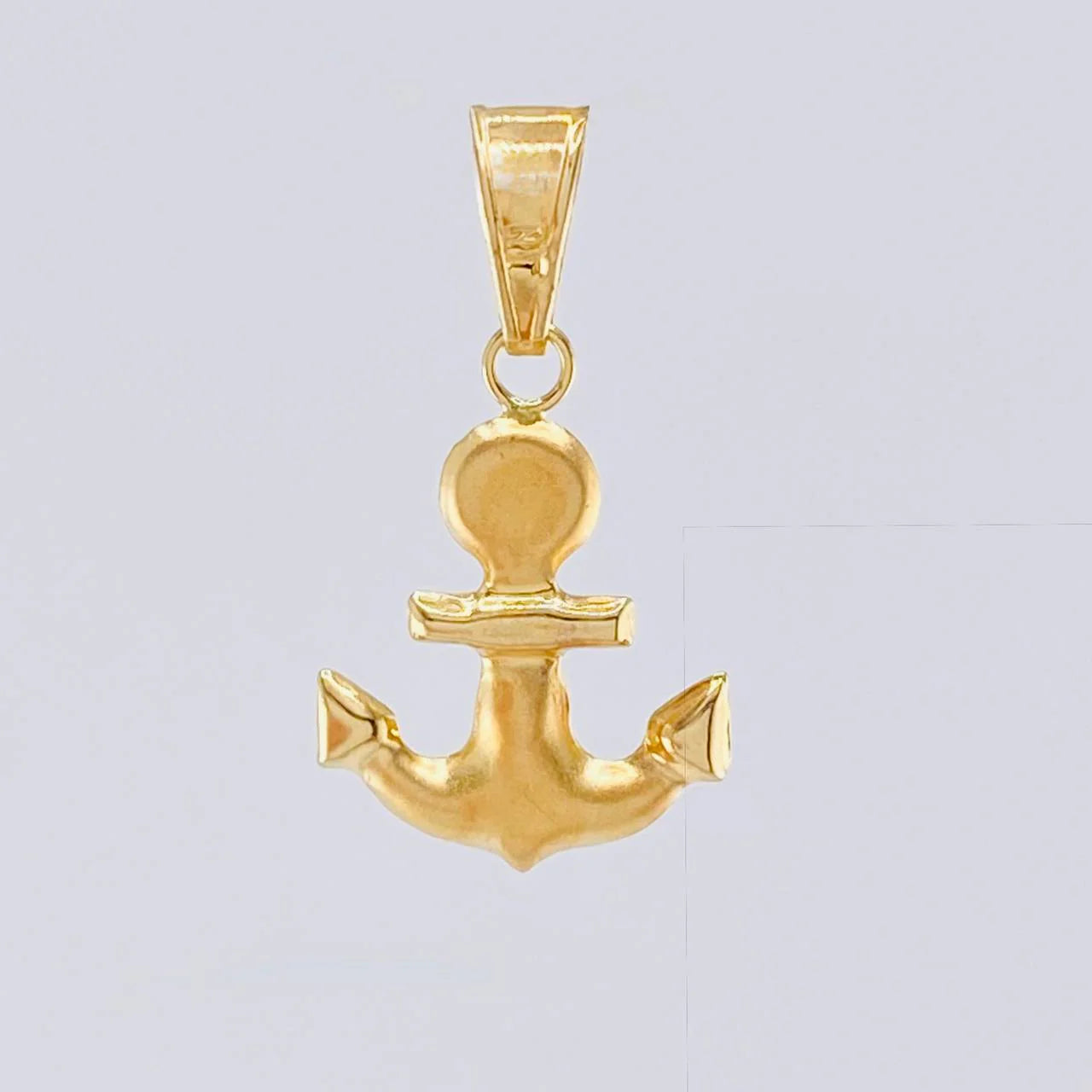 Dije Ancla 0.8 g / 1 in Oro Amarillo 18K
