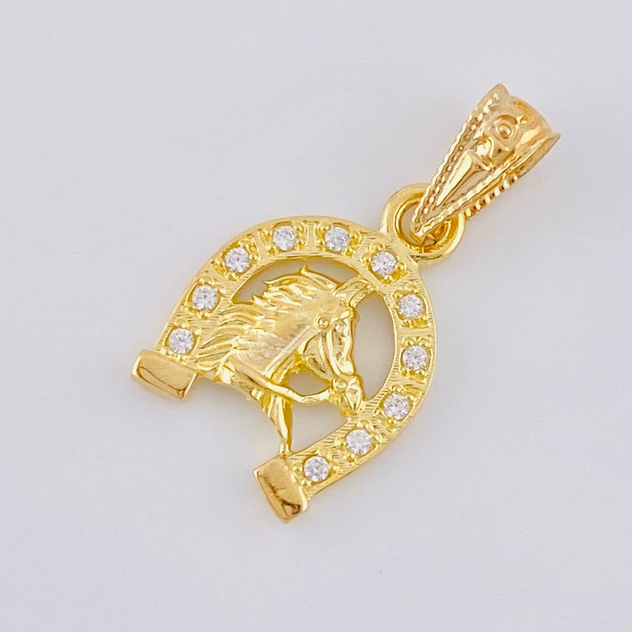 Pendant Horseshoe Horse 1.1 g / 3/4 in 18K Yellow Gold