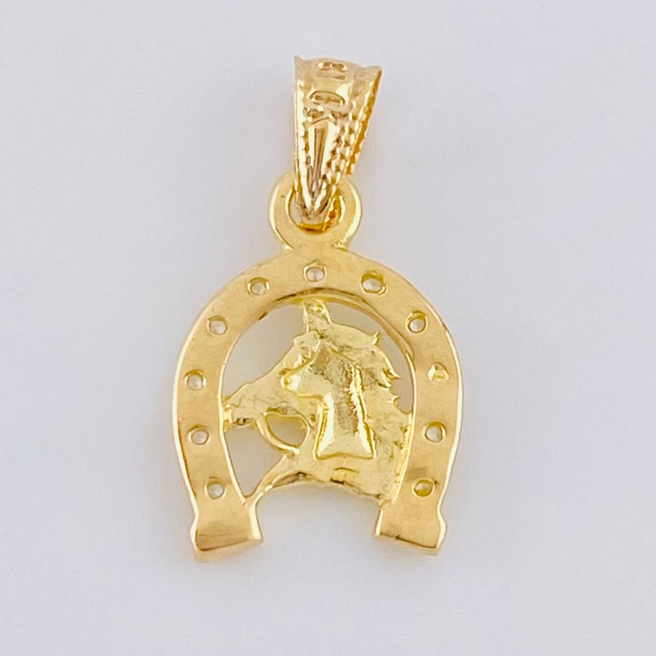 Pendant Horseshoe Horse 1.1 g / 3/4 in 18K Yellow Gold
