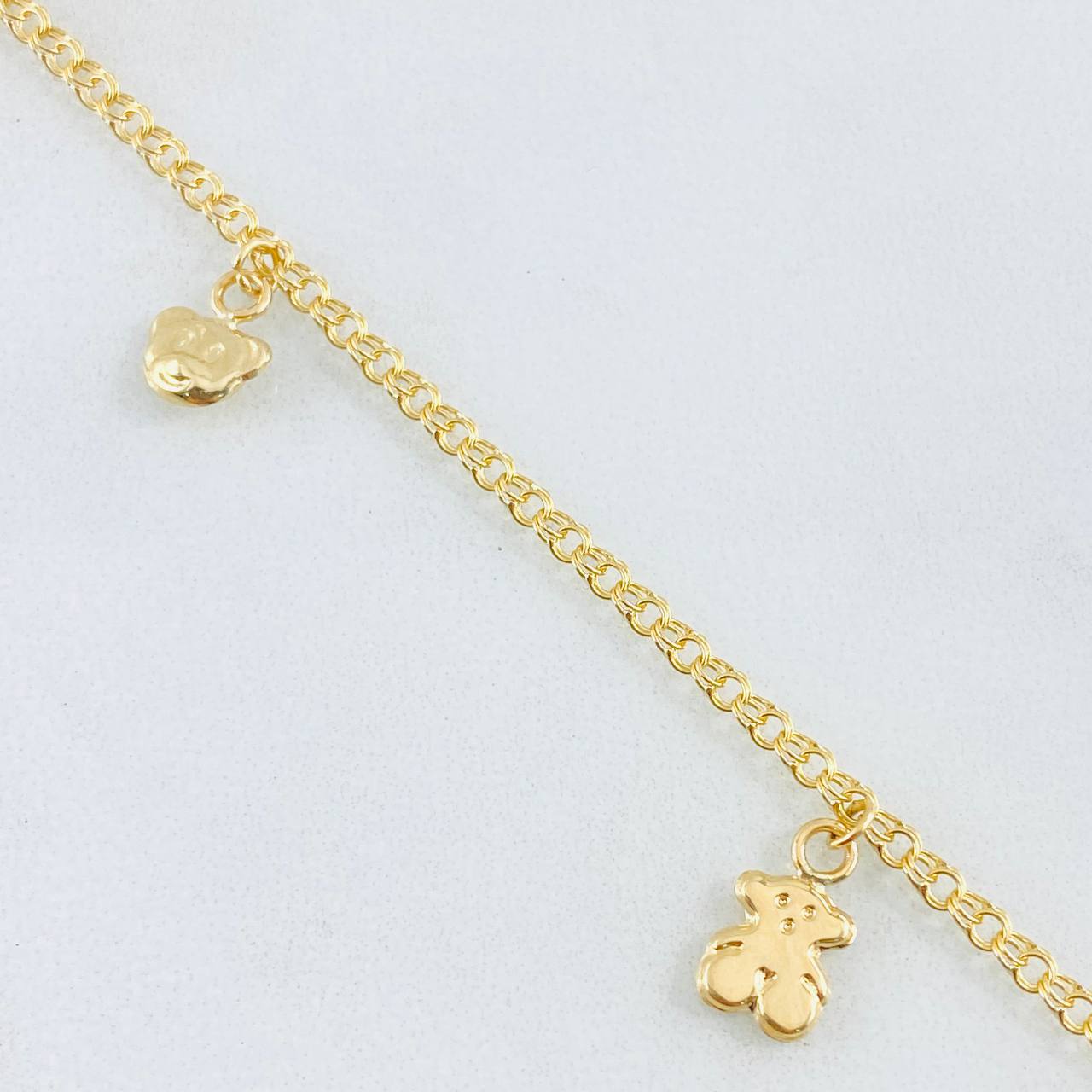 Tobillera Aro Seguido 3.95gr / 10 1/2 in / Oro Amarillo 18K ©
