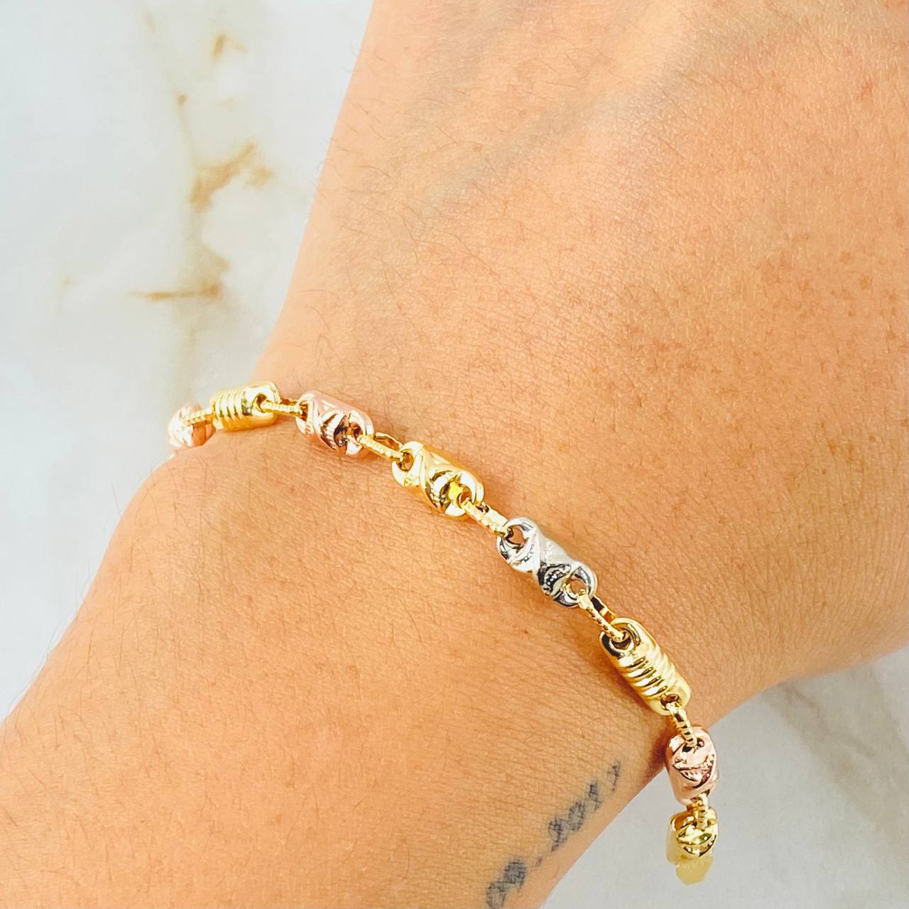 Pulso Rustico Barril 3x1 Cruzado 4.95gr / 7 3/4 in / Tres Oros 18K ©