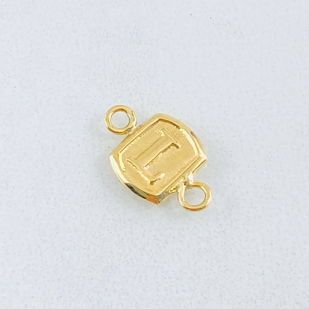 Herraje Letra L 0.3gr / 1/2 in / Oro Amarillo 18K