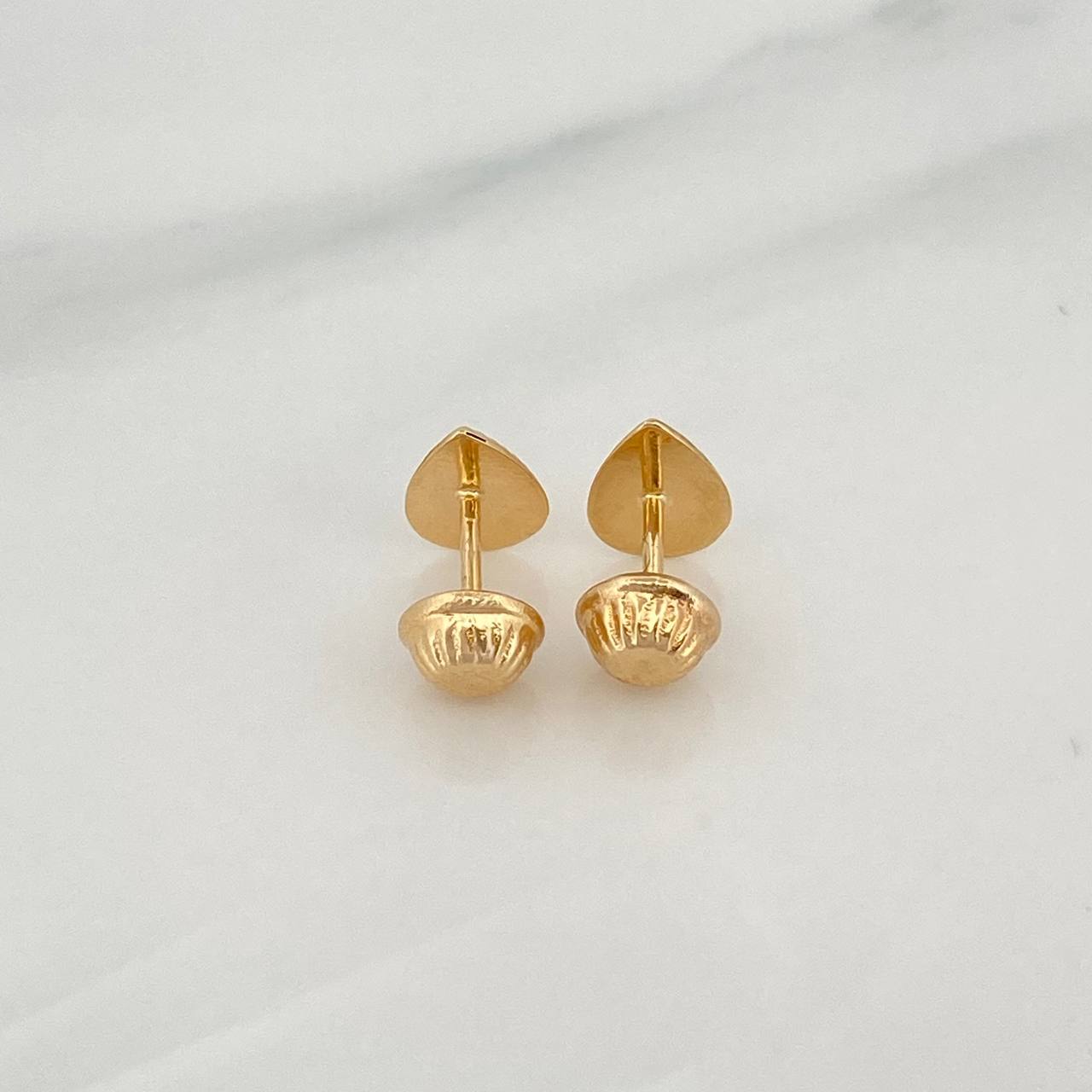 Drop Diamond Cut Stud Earrings 0.65g / in / 5.6mm Yellow Gold 18K