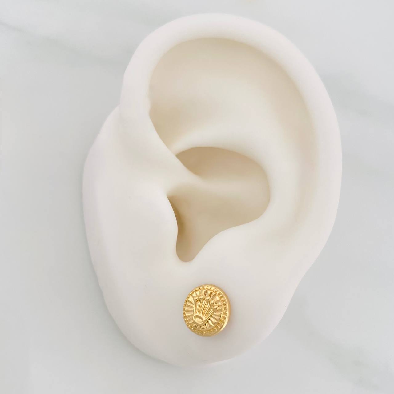 Crown Diamond Cut Stud Earrings 0.85g / in / 8.1mm Yellow Gold 18K