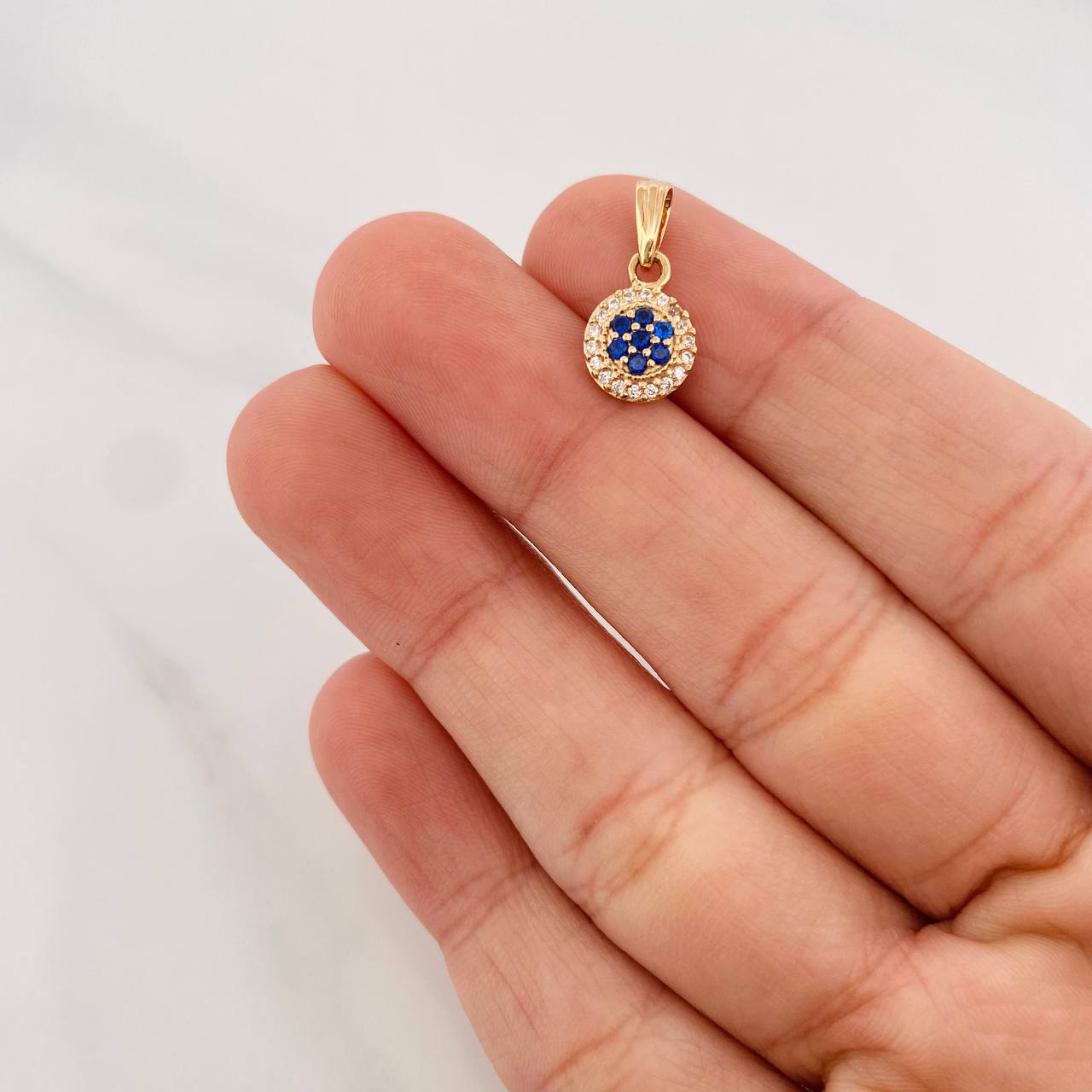 Dije Halo Circulo 0.9g / 3/4 in Oro Amarillo 18K