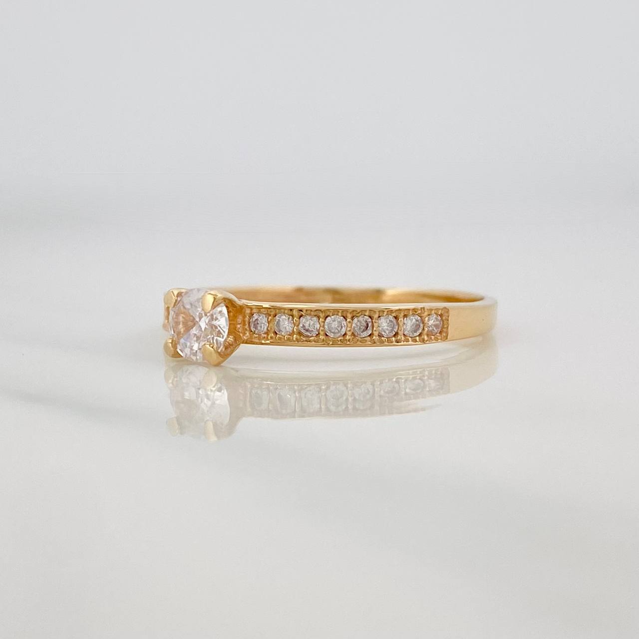Anillo Solitario 1.75g / T7 1/2 Oro Amarillo 18K