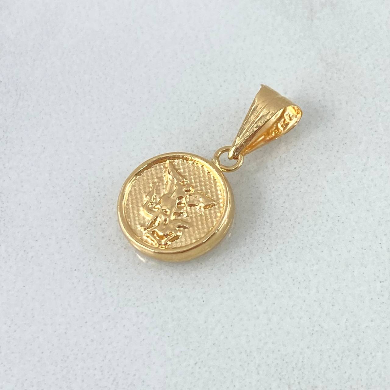 Pendant San Miguel Archangel 0.65gr / 1.8cm / Textured Stamped Smooth Edge 18K Yellow Gold