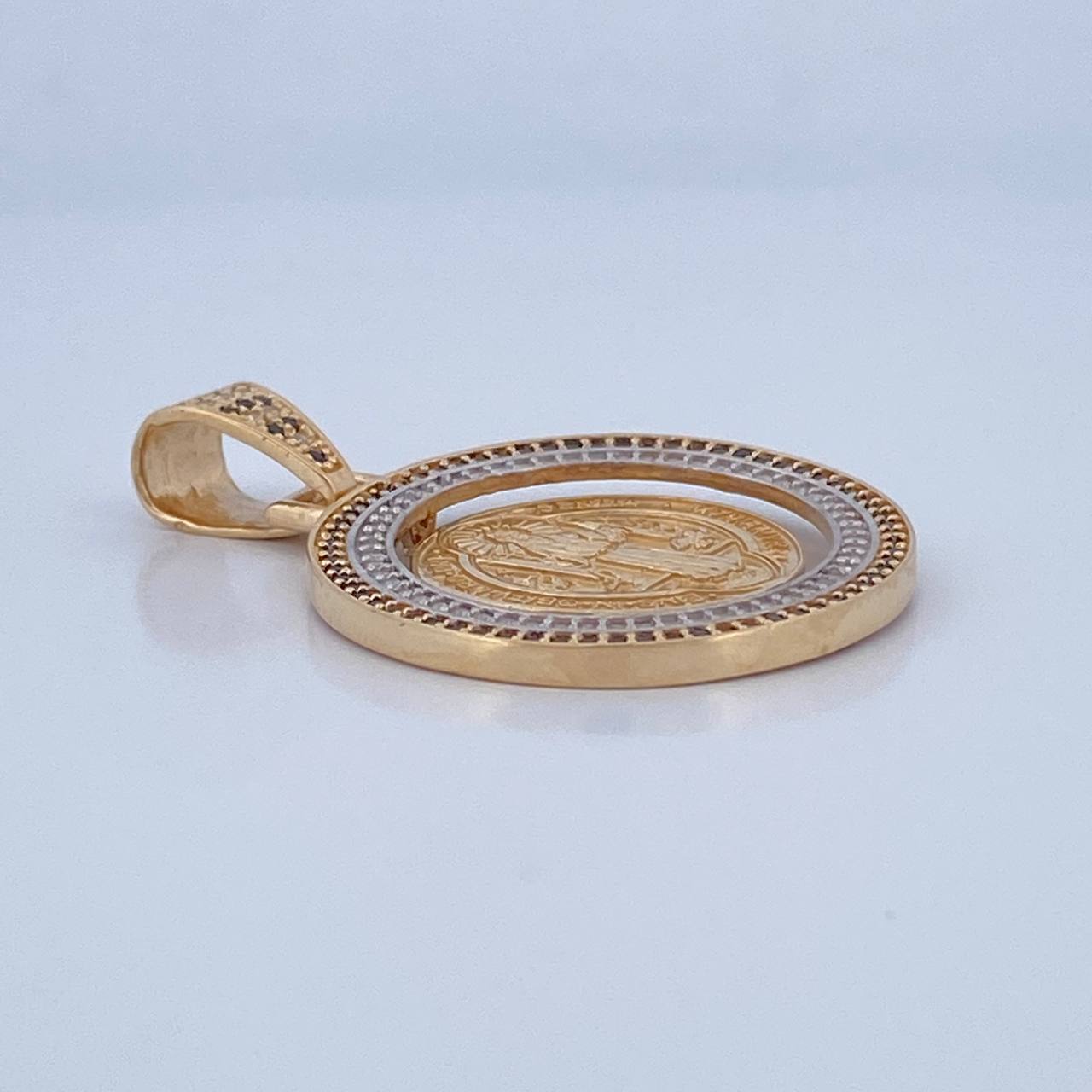San Benito Pendant 8.35gr / 4cm / 1.6in / 18K Gold $