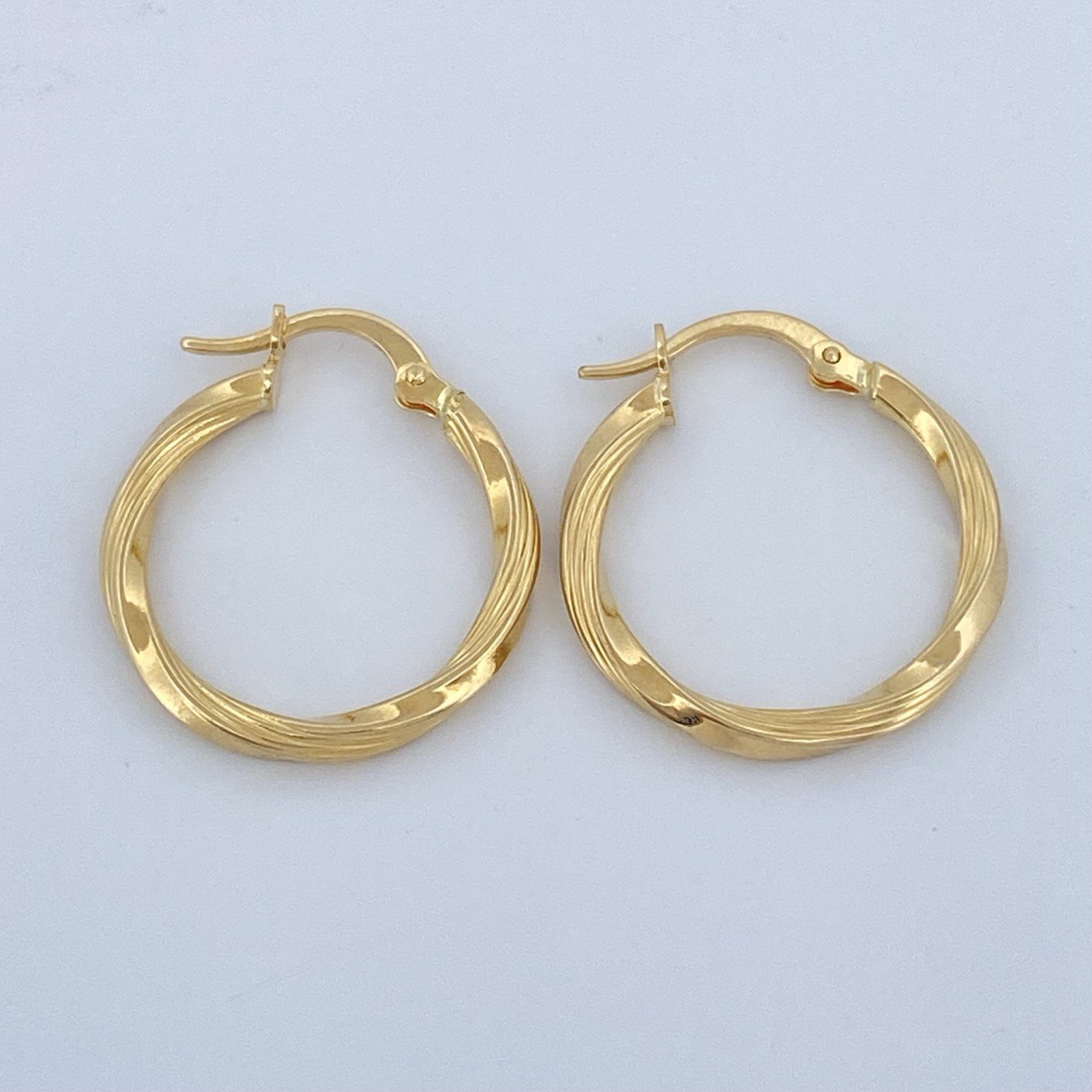 Candongas Mai 1.55gr / 1 in / Oro Amarillo 18K &
