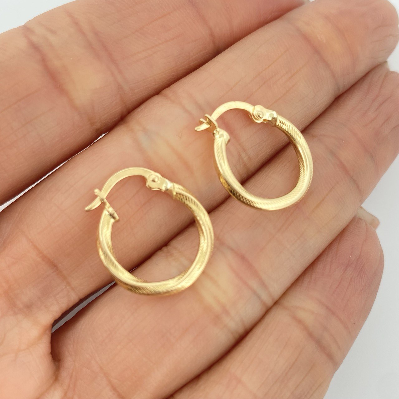 Candongas Deis 1.1gr / 3/4 in / Oro Amarillo 18K &