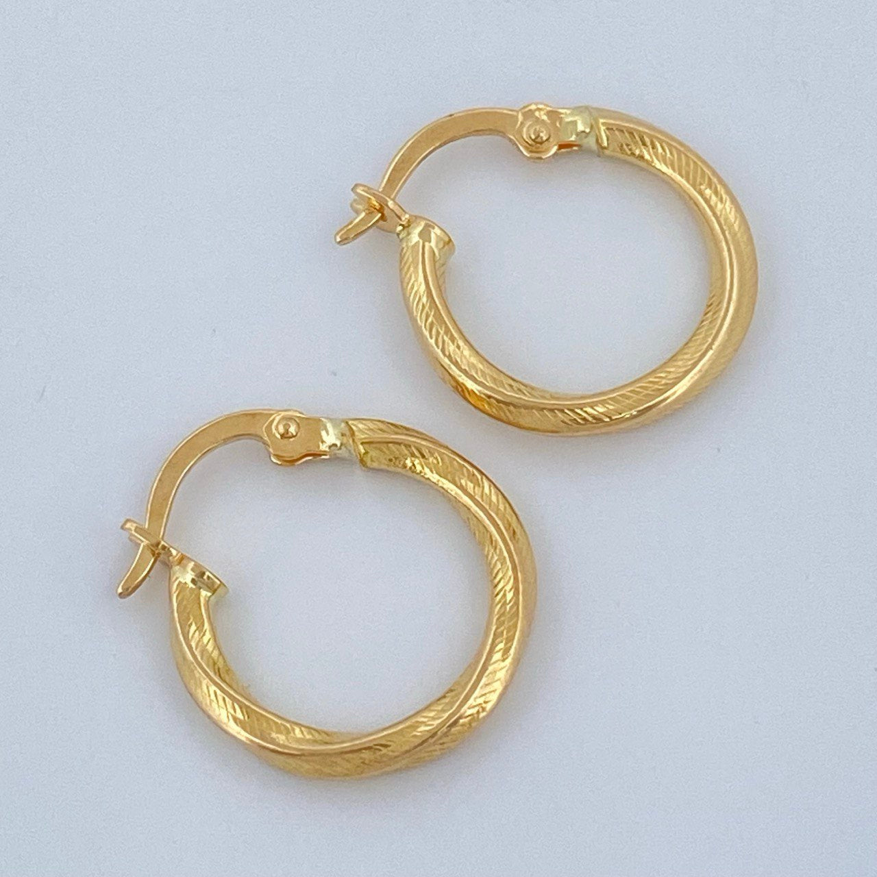 Candongas Deis 1.1gr / 3/4 in / Oro Amarillo 18K &