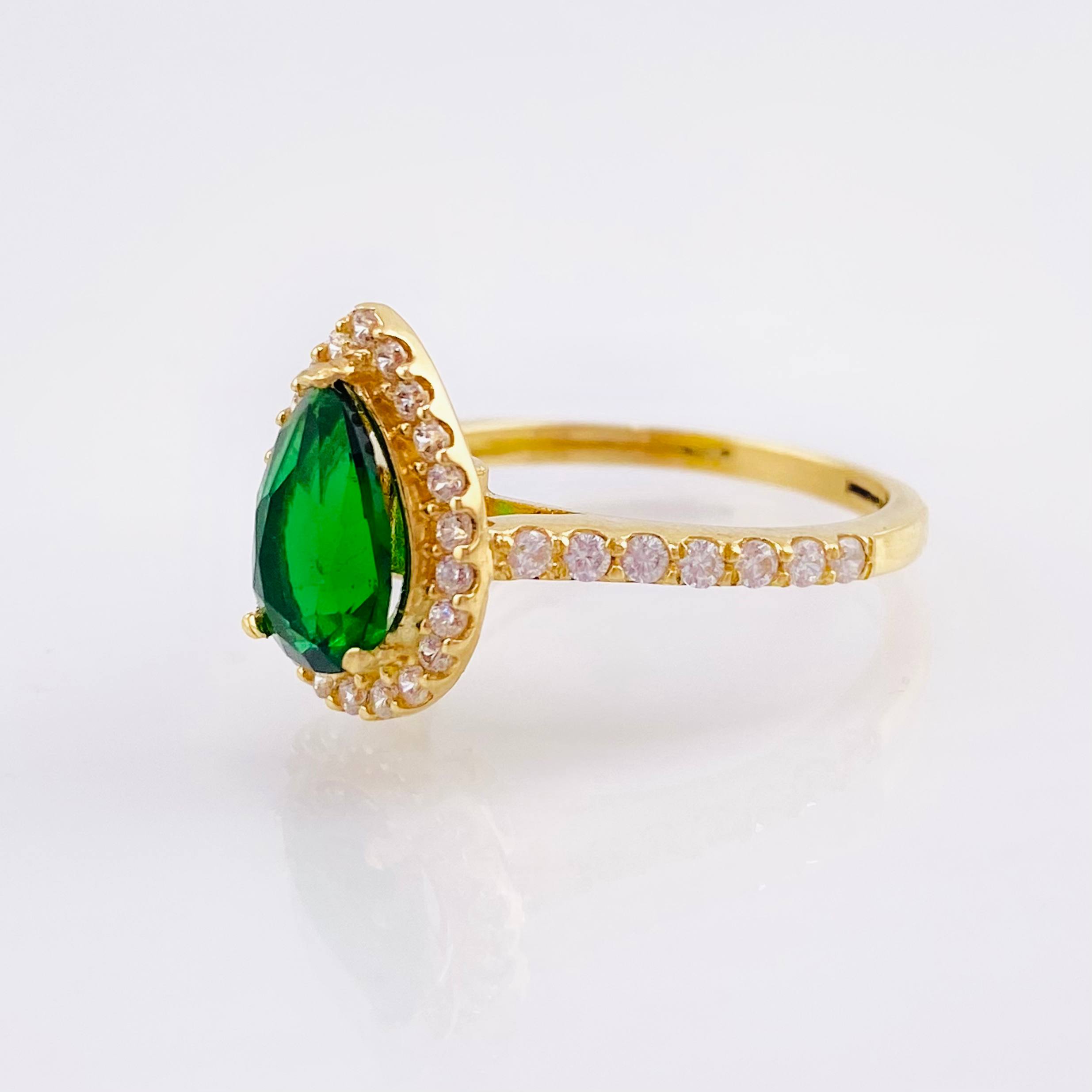 Anillo Halo Gota 3.85gr / T6 1/4 / Oro Amarillo 18K ©