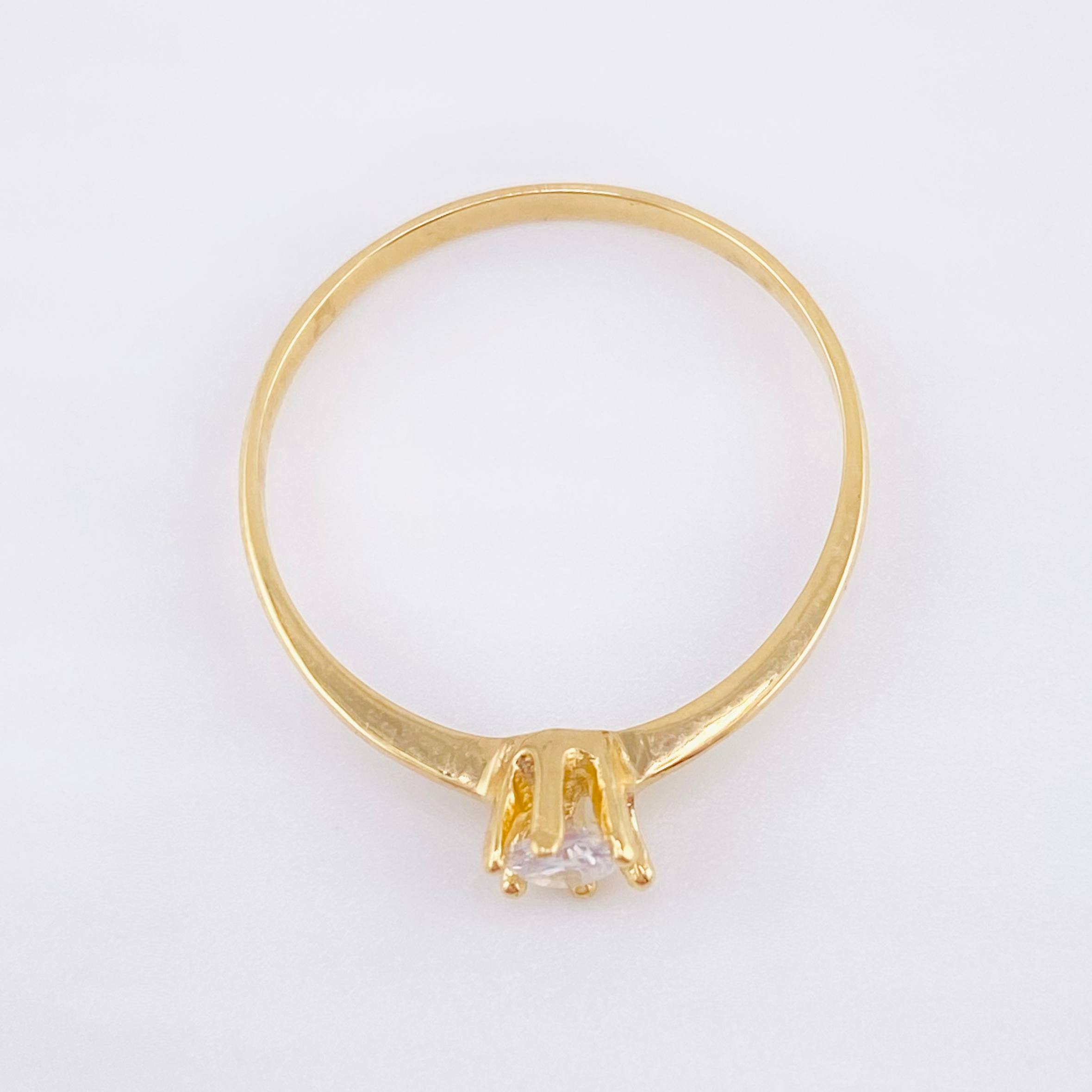 Anillo Solitario 1.1gr / T8 / Oro Amarillo 18K *