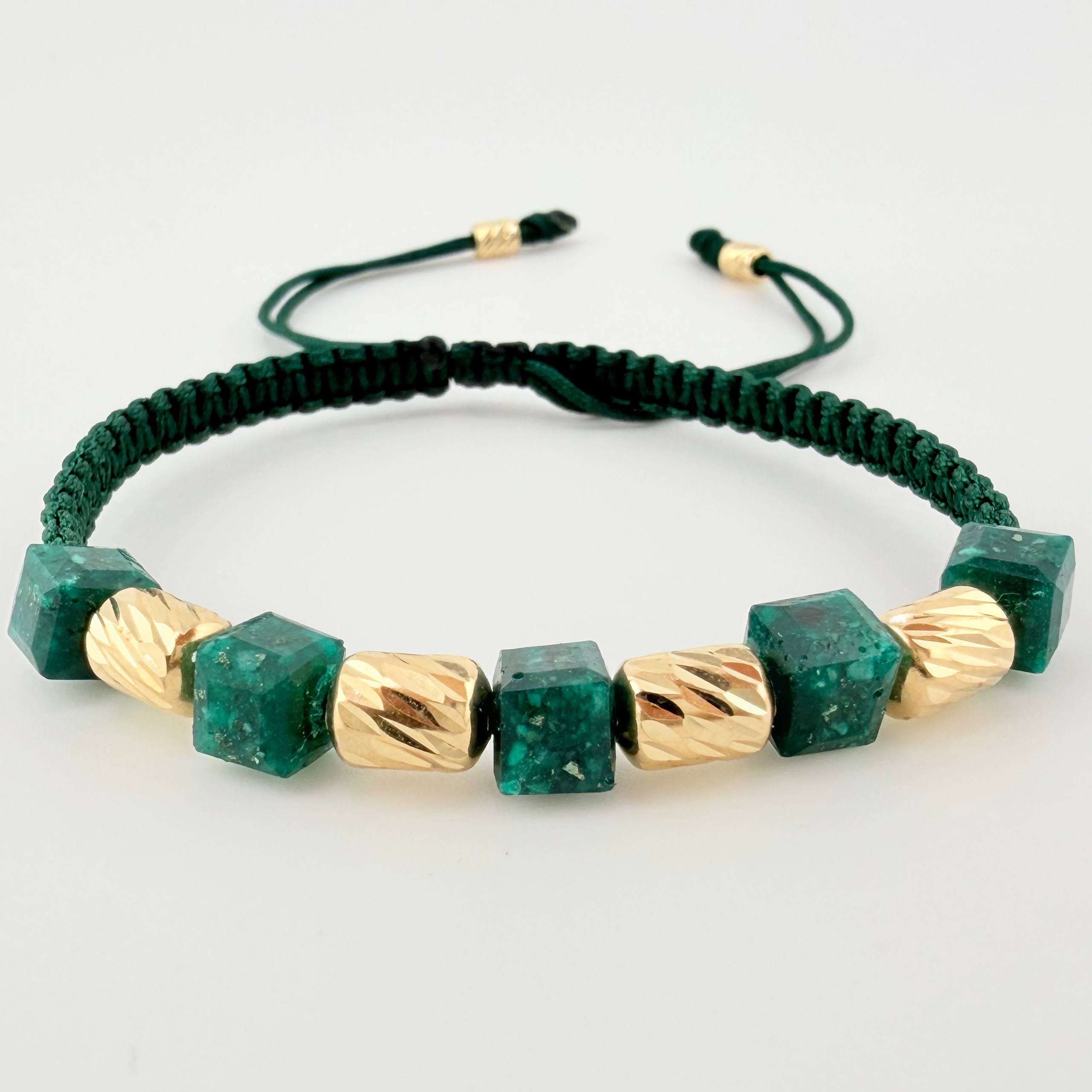 Green Bracelet Cubic Emerald Diamond Cut Cylinders 6pcs 1.4gr / 3mm-5mm 18K Yellow Gold ©