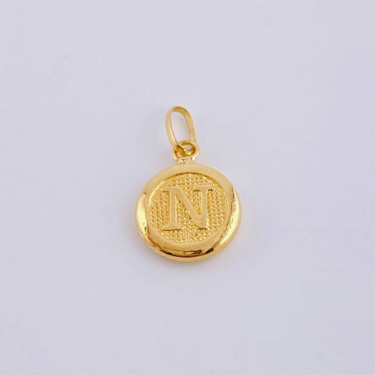 Dije Letra N 0.4 g / 3/4 in Oro Amarillo 18K