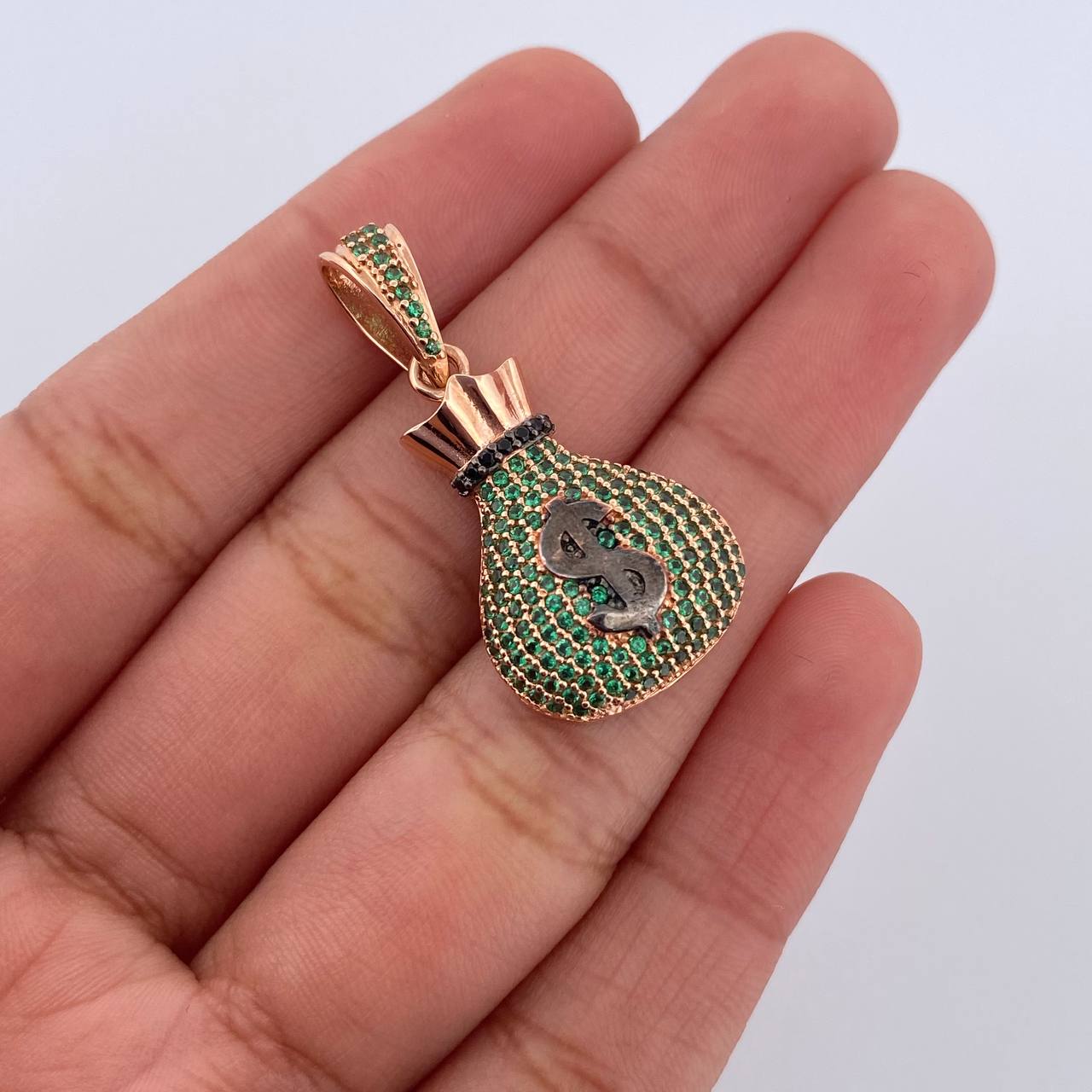 Pendant Money Bag 4.3gr / 3.3cm (1.3in) / 18K Gold $