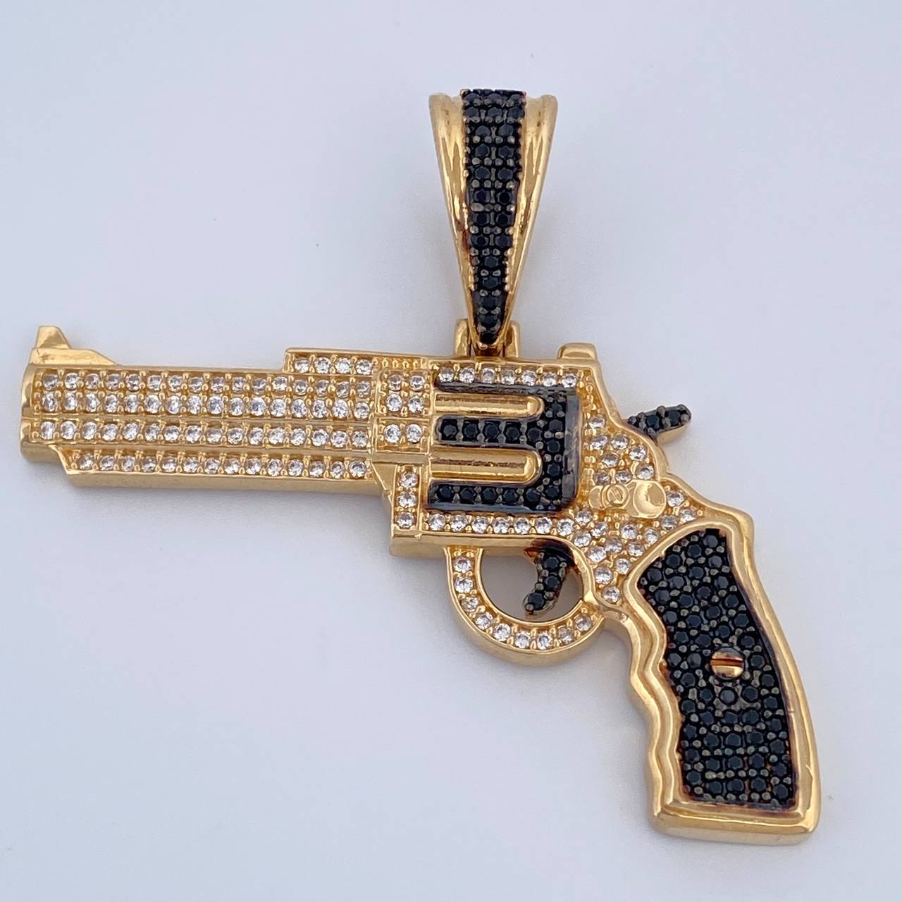 Pendant Gun 10.25gr / 4cm / 18K Gold $