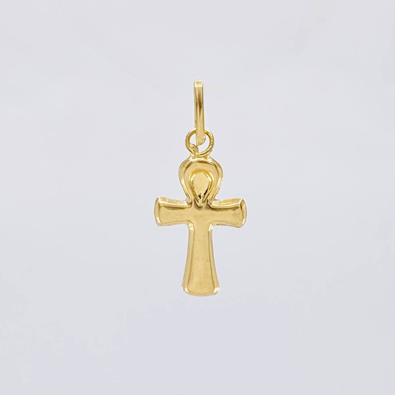 Dije Cruz Lisa Egipcia 0.35g / 3/4 in Oro Amarillo 18K