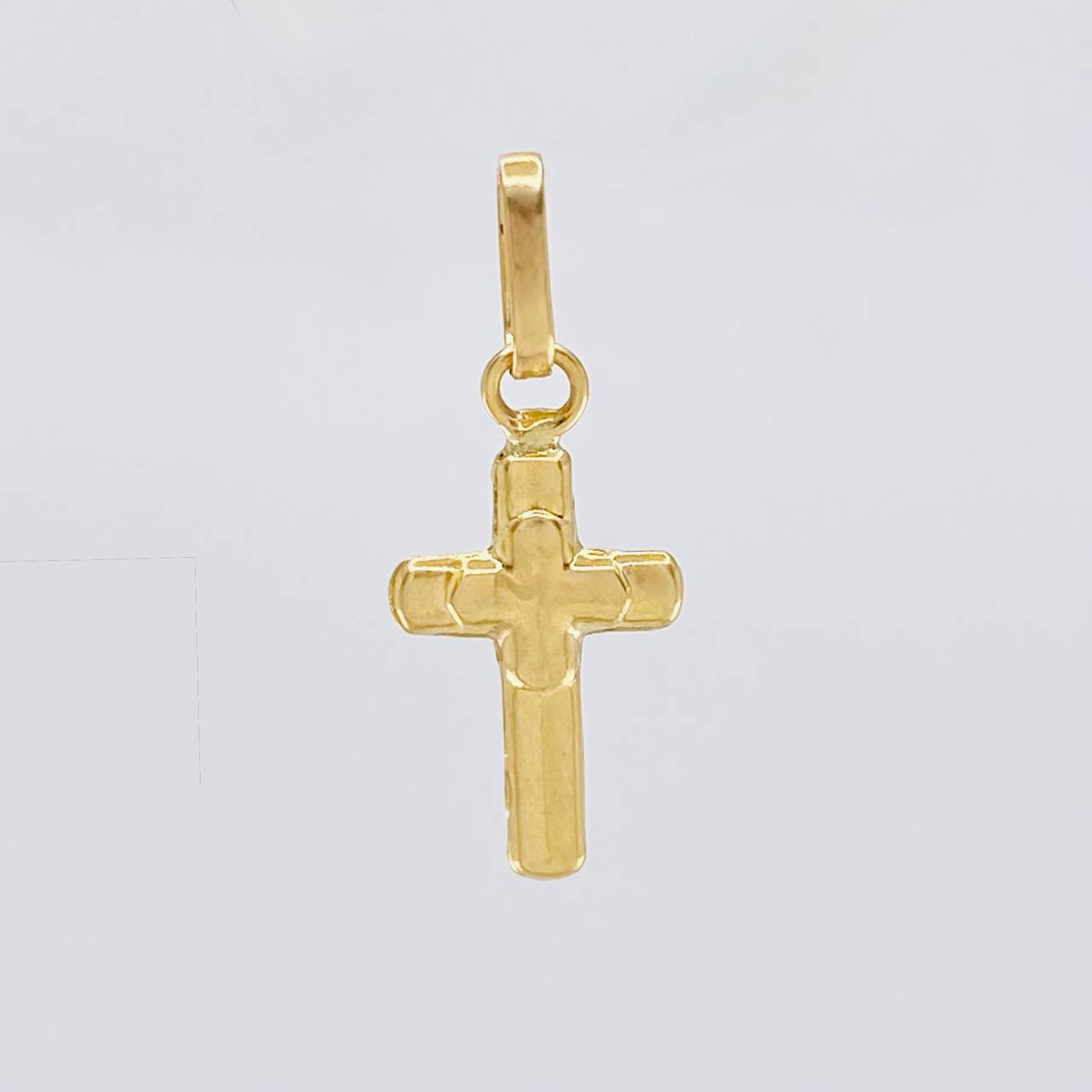 Dije Cruz Doble 0.35g / 3/4 in Oro Amarillo 18K