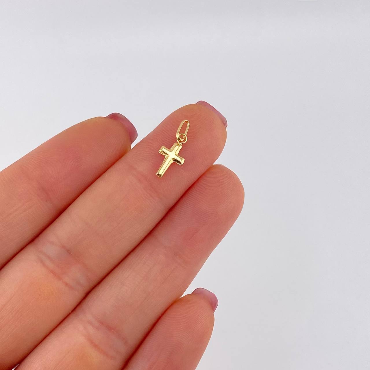 Plain Cross Pendant 0.15g / 1/2 in 18K Yellow Gold