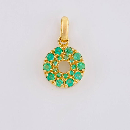 Dije Aro Tupido Esmeraldas 45pts 1.45gr / 3/4 in / Oro Amarillo 18K ©