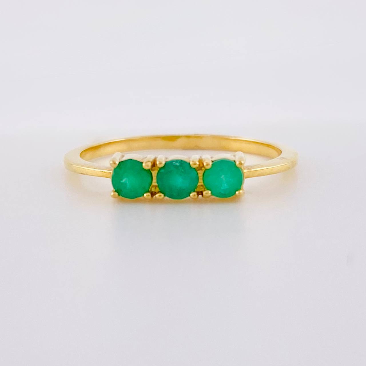 Anillo Trinity 1.95gr T7 Esmeraldas 36pts Oro Amarillo (Joya) ©