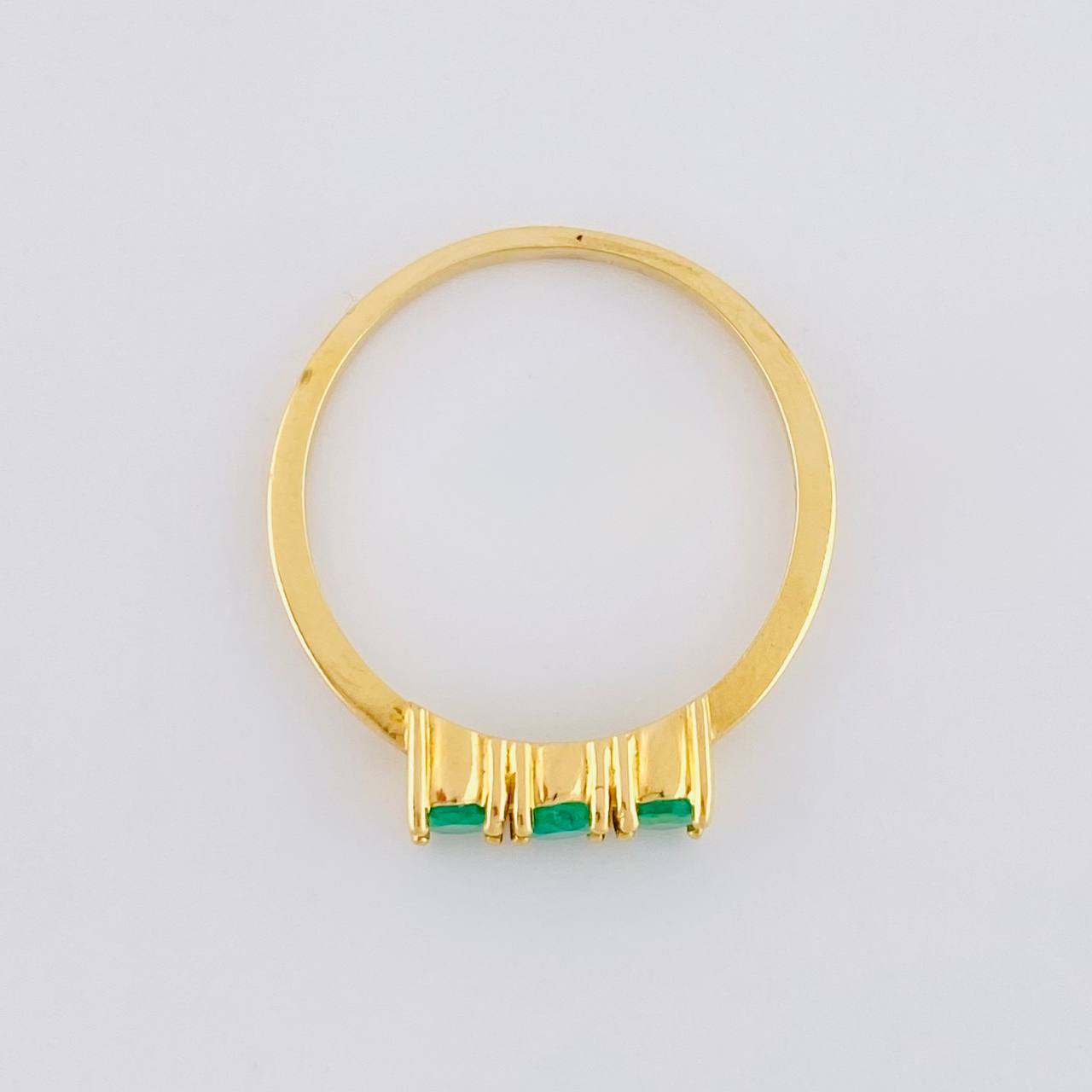 Anillo Trinity 1.95gr T7 Esmeraldas 36pts Oro Amarillo (Joya) ©